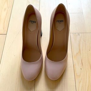 Brand new Fendi décolleté mix vernice heels